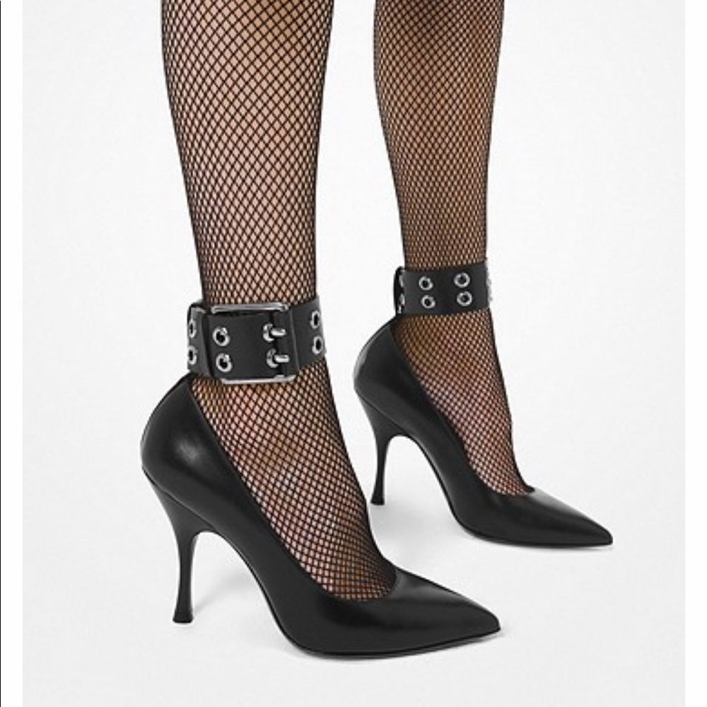 Catherine Calf Pump